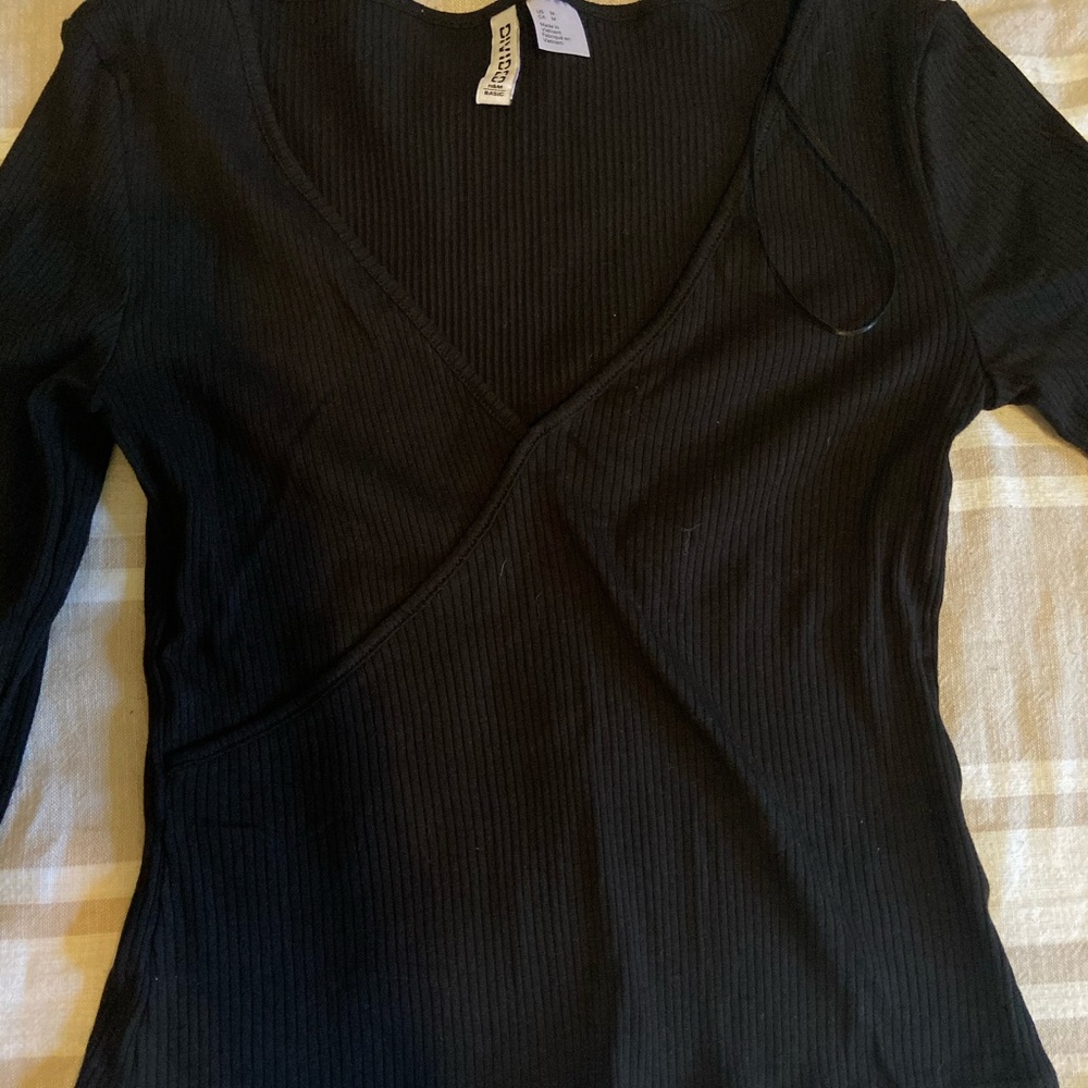 Medium crop shirt